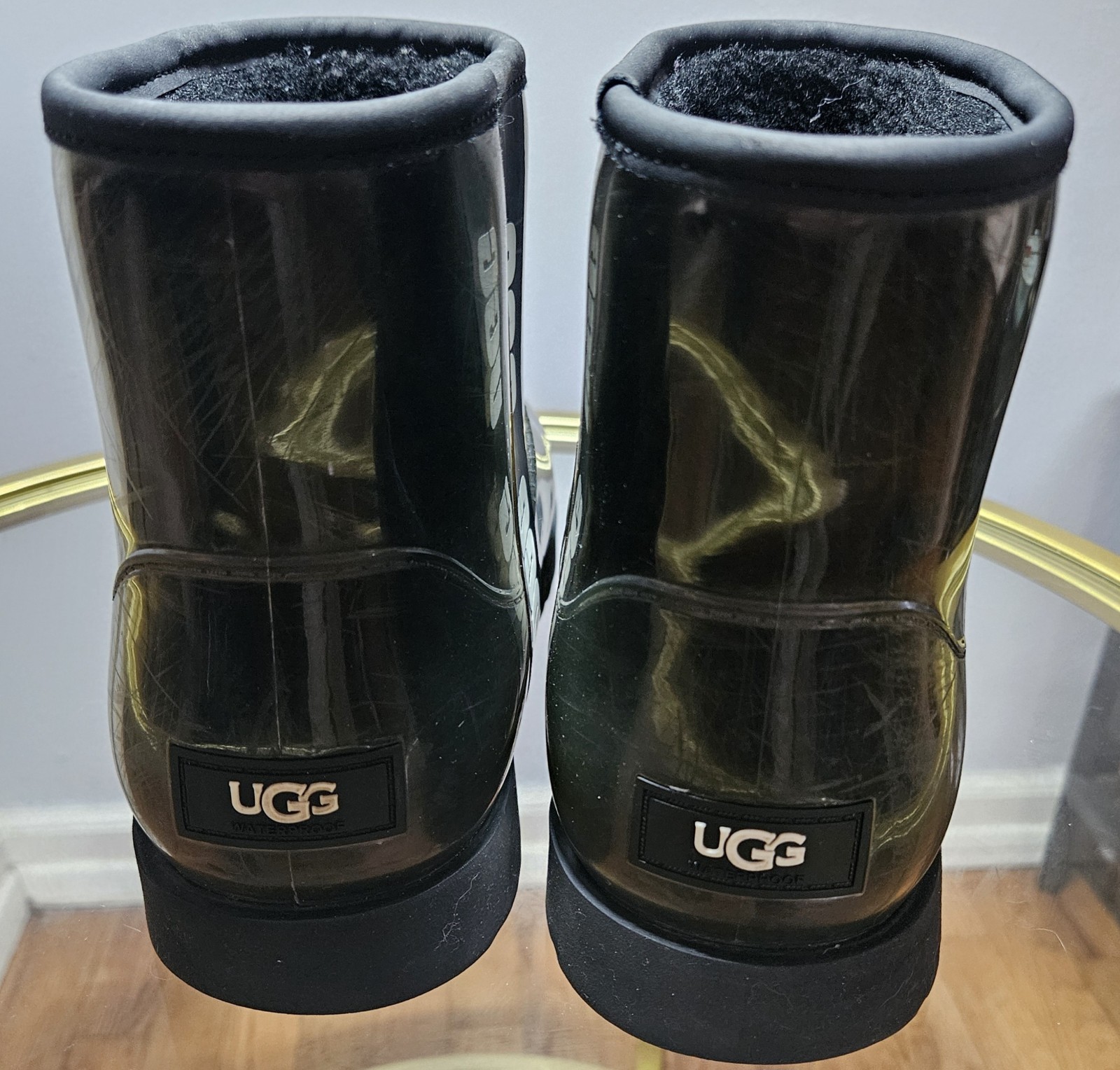 UGG Women’s Black Rubber Pull-On Ankle Rain Boot Round Toe Logo Size 8
