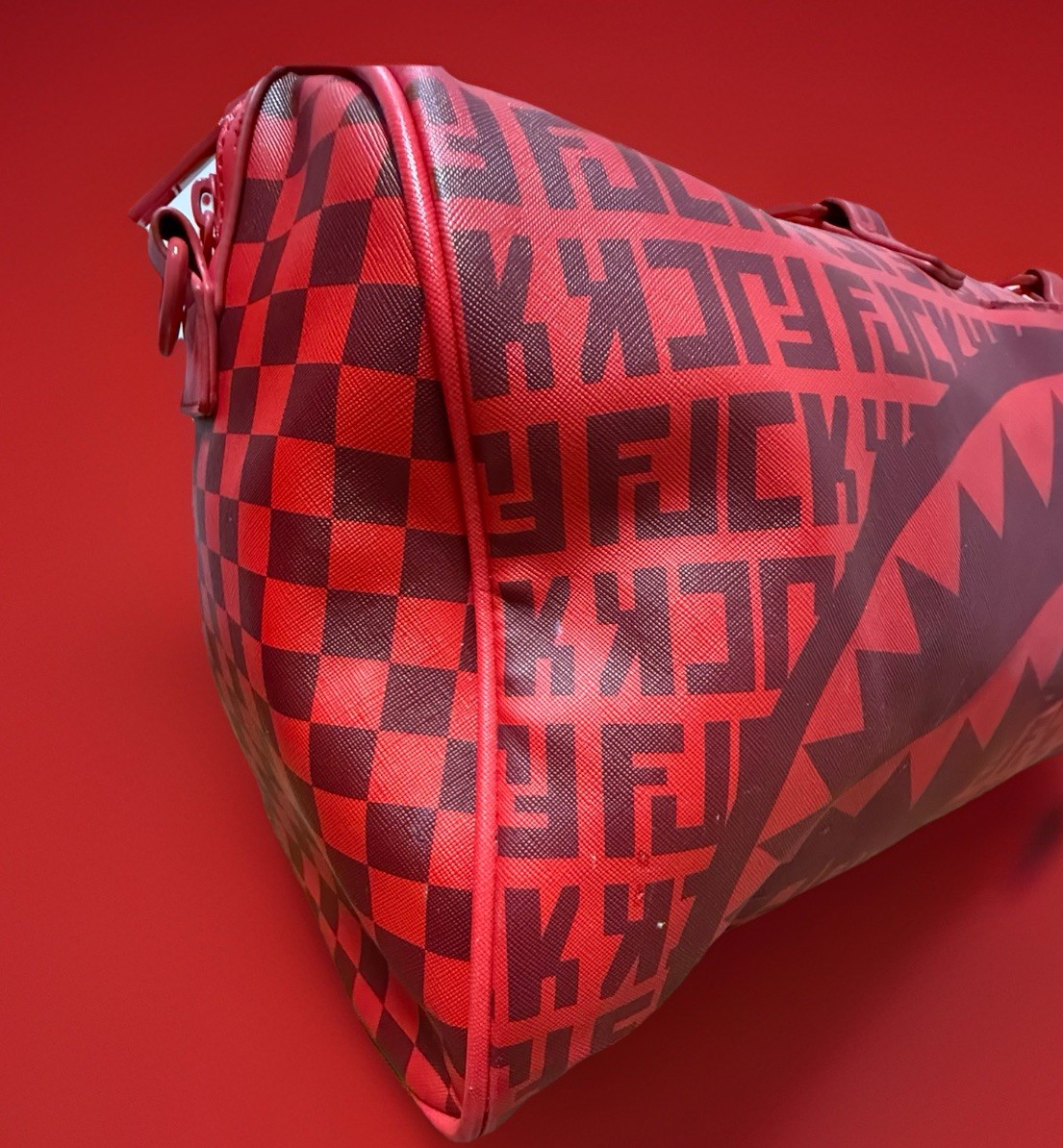RARE SPRAYGROUND DUFFEL & BACKPACK SET VINI VIDI VICI RED SHARK – SOLDOUT 4EVER
