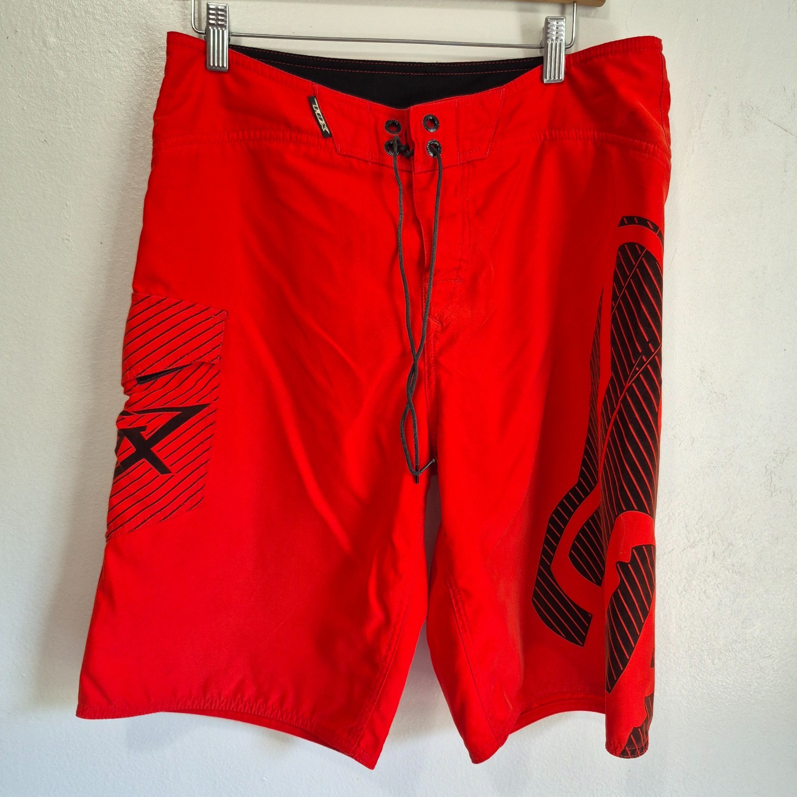 FOX Racing Board Shorts Red Black Swim Fox Head Men’s Size 32