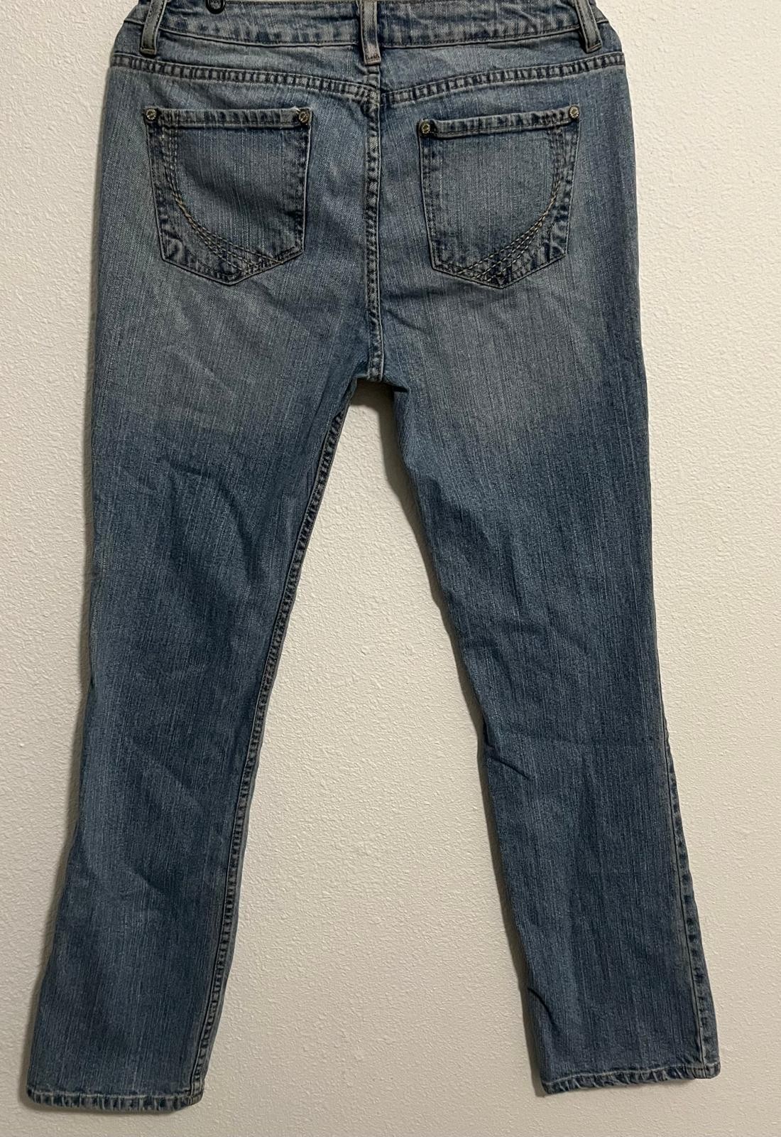 Canyon River Blues Men’s Blue Denim Jeans Modern Fit Straight Mid Rise 5-Pocket
