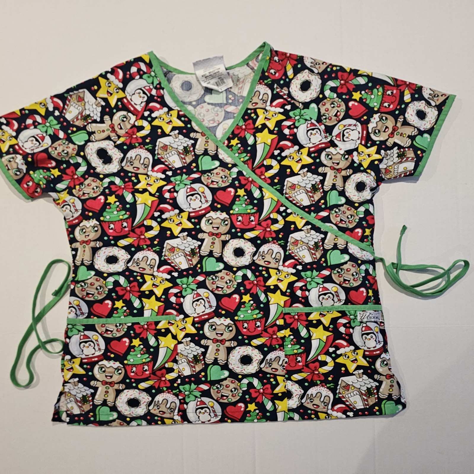 Uniform Advantage (UA Scrubs) Christmas Candy Scrub Top Shirt- EUC- Size Small