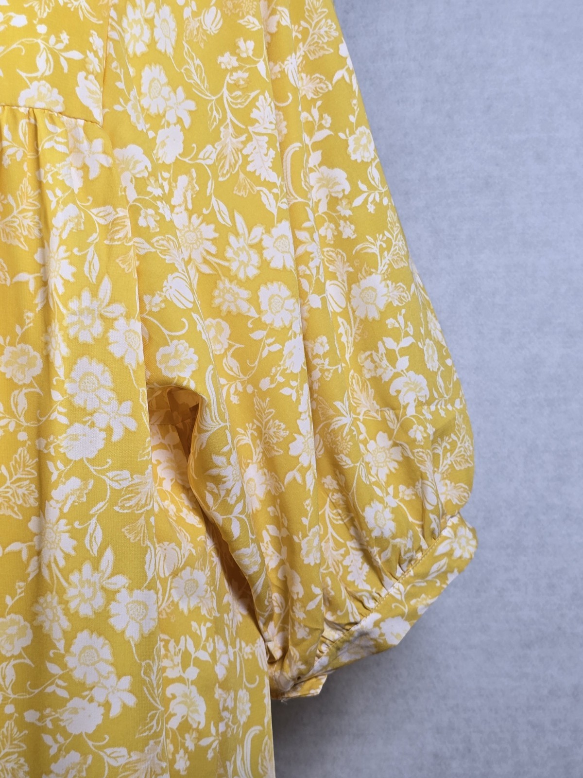 Womens Dress NEW Yellow Floral Peasant Boho Drawstring V Neck Size M Mini NWT