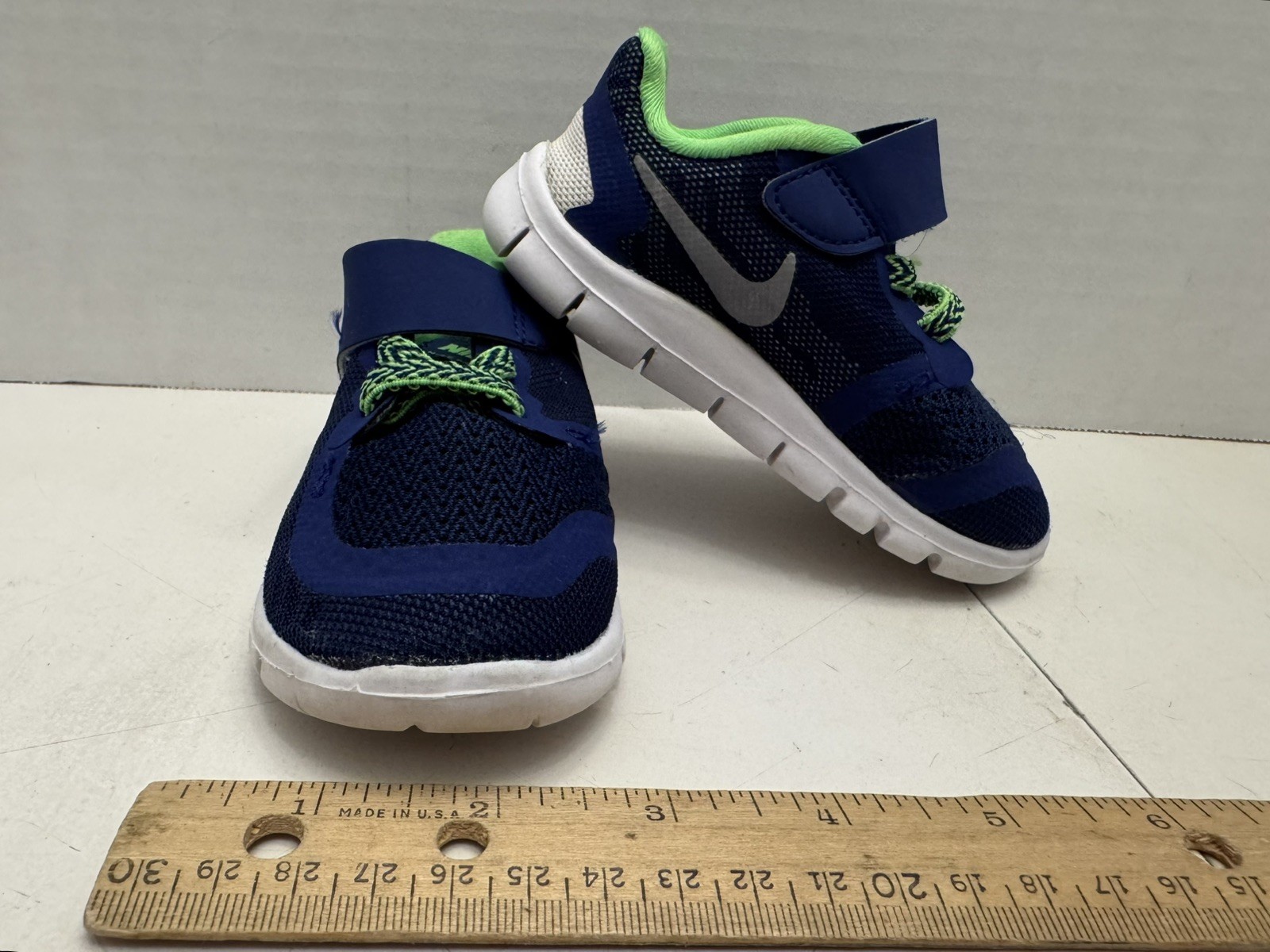 Nike Toddler Free 5.0 Blue/Green/White Sz 5c 725107-403
