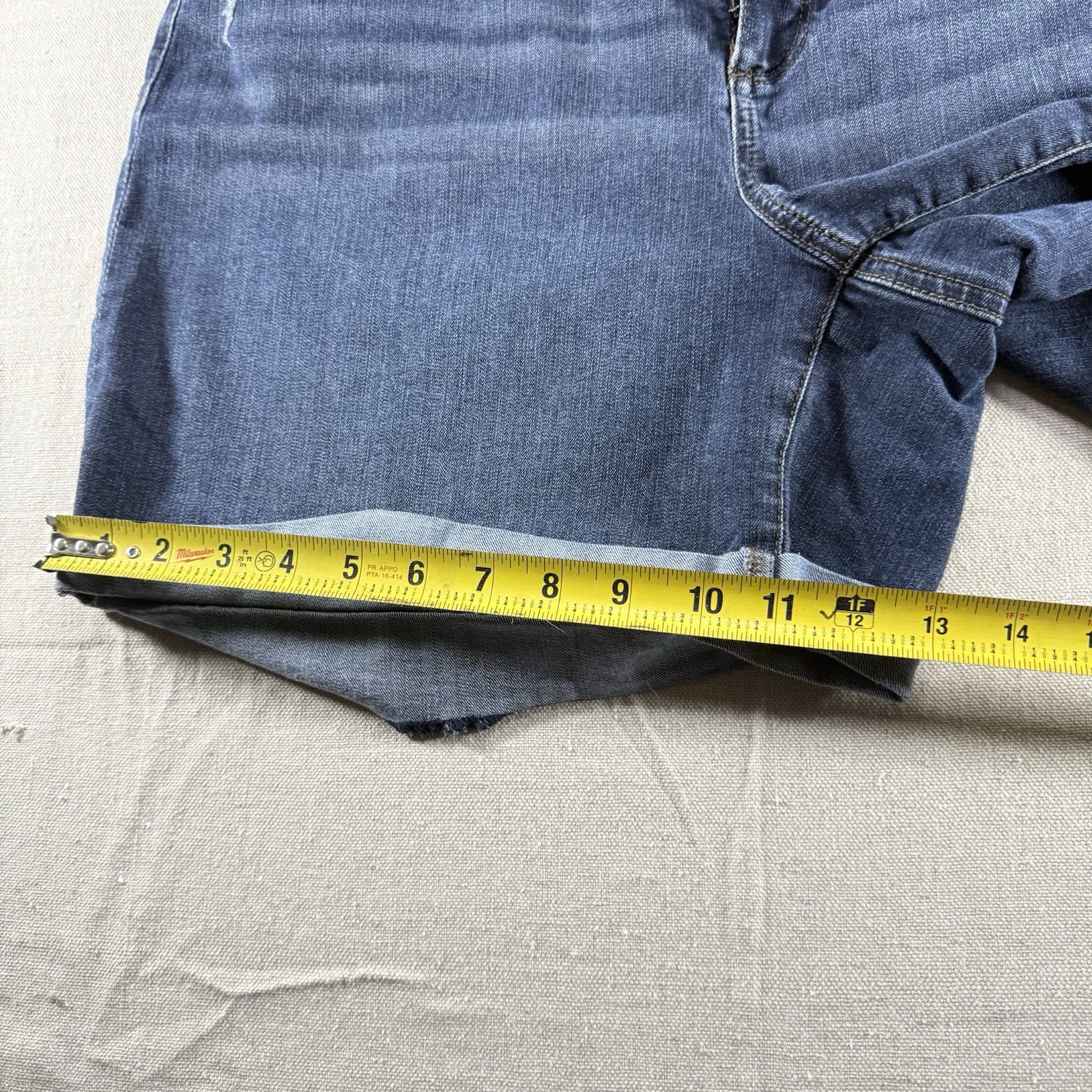 Sonoma Goods For Life Womens Blue Denim Cuffed Shorts Size 8 Mid Rise 38W