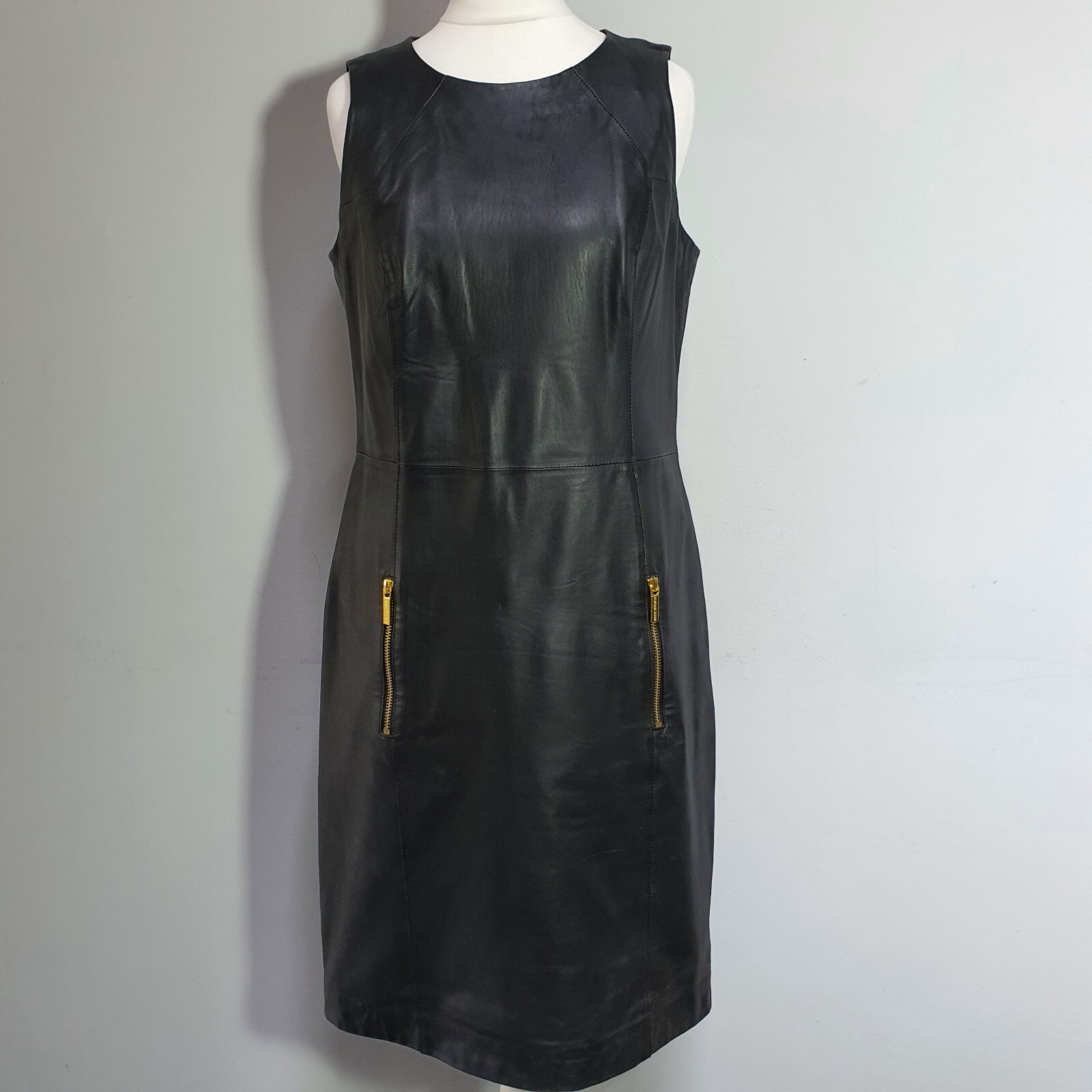 MICHAEL KORS Soft Leather Shift Dress LBD Lined Zip Pockets Size UK 8 Black