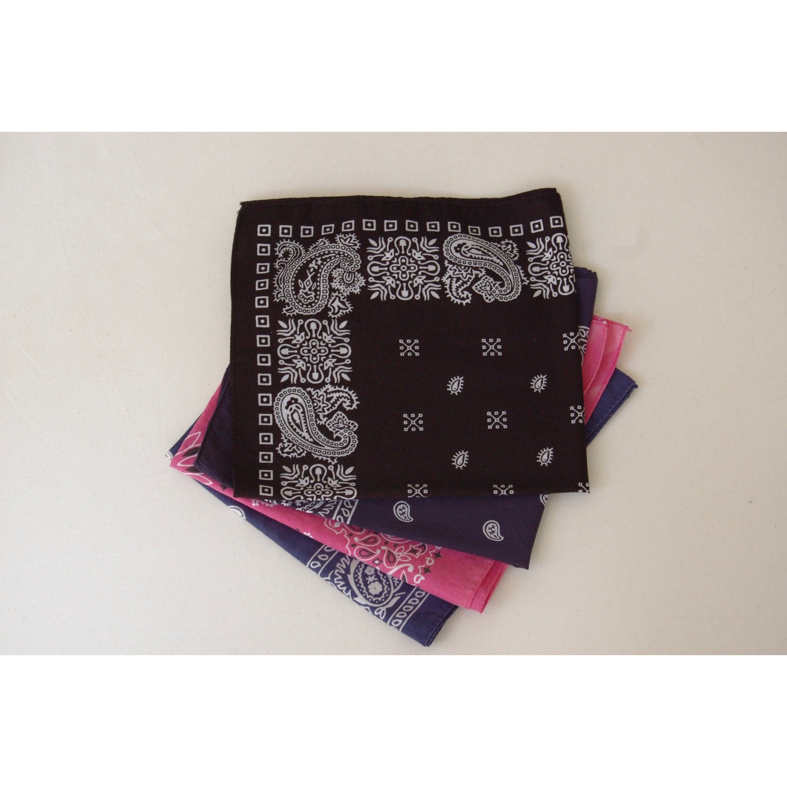 Lot of 4 Vintage 80s Paisley Bandanas Paris Accessories Hav-A-Hank Made in USA
