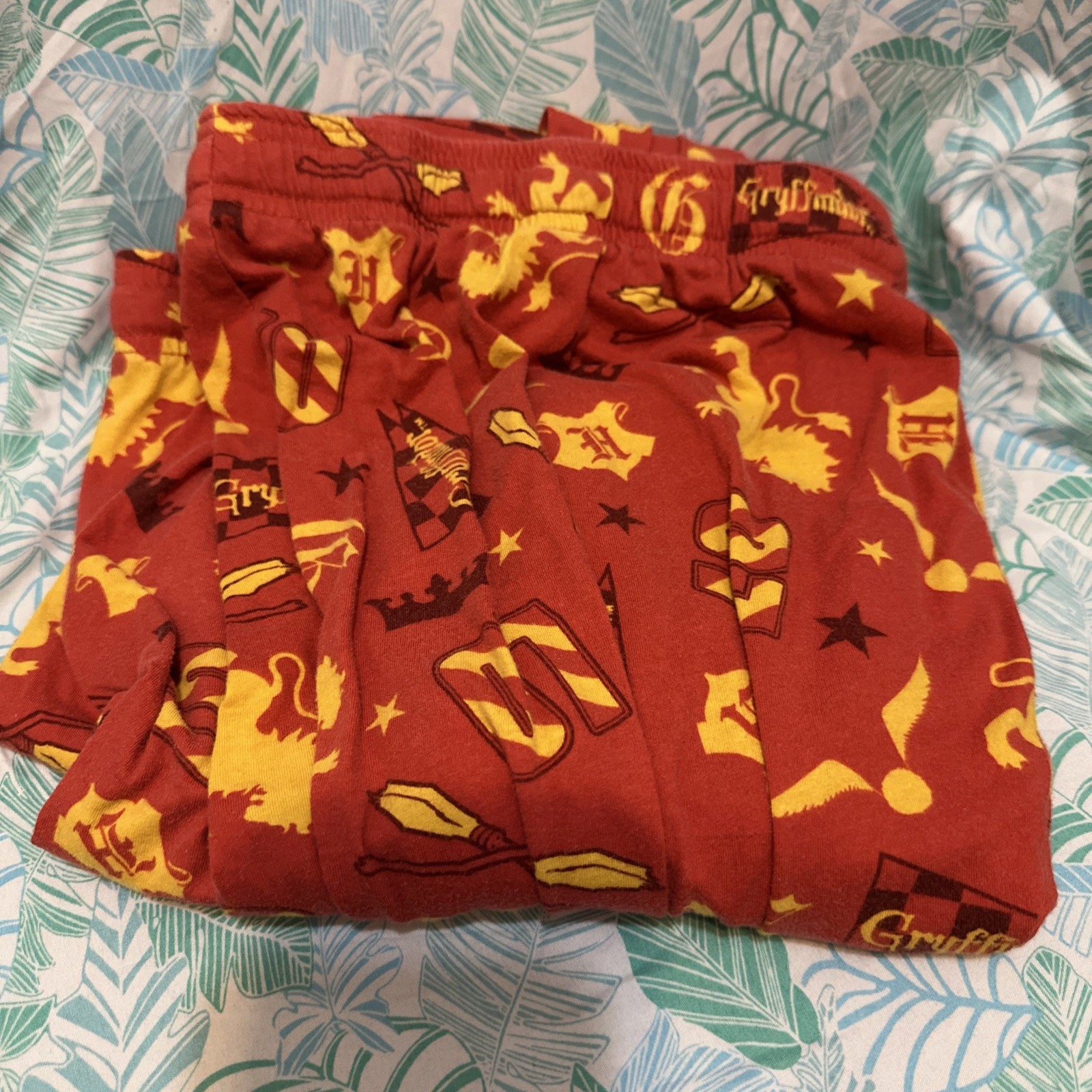 Harry Potter Gryffindor Pajama Pants by Hot Topic Women’s 4XL Red & Yellow