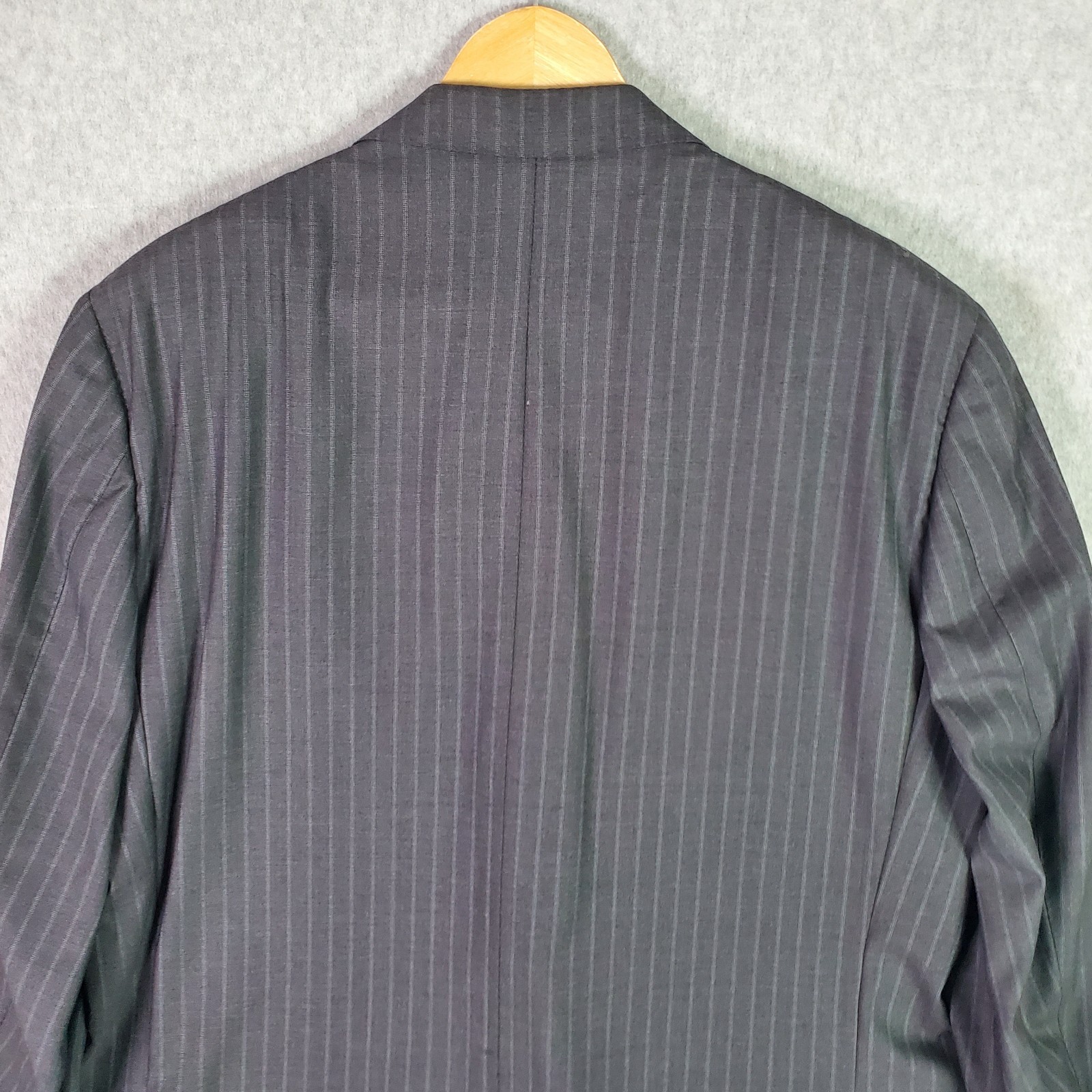 Ermenegildo Zegna Suit Mens 46R Gray 2 Button 100% Wool Pinstripe Pants 39×28