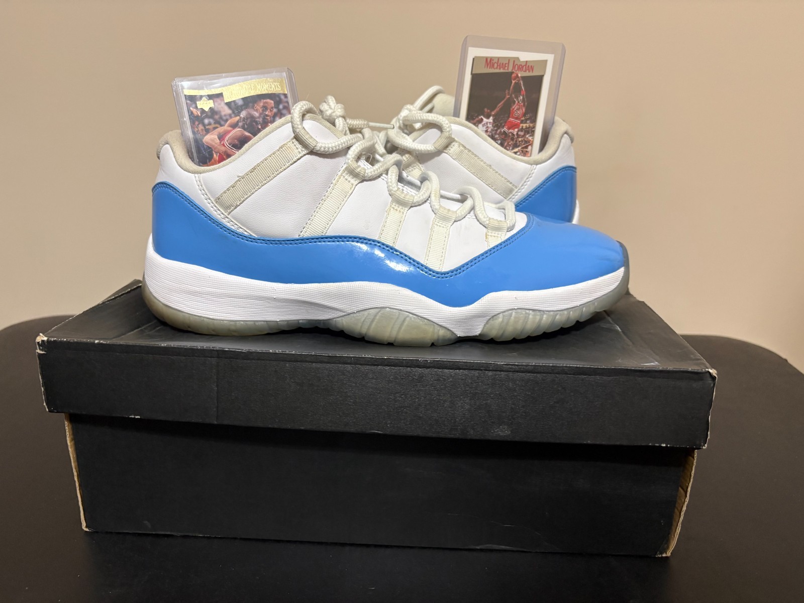 Air Jordan 11 Retro Low University Blue Sz 12 528895-106 and MJ Sports Cards