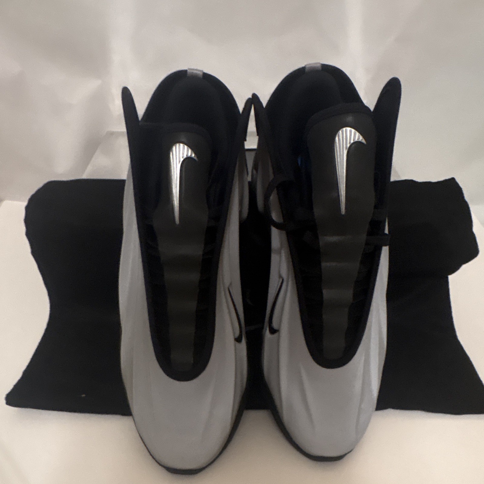 Nike GT Future Metallic Silver/Black/White Men’s Size 8.5 FZ5590-002 Brand New