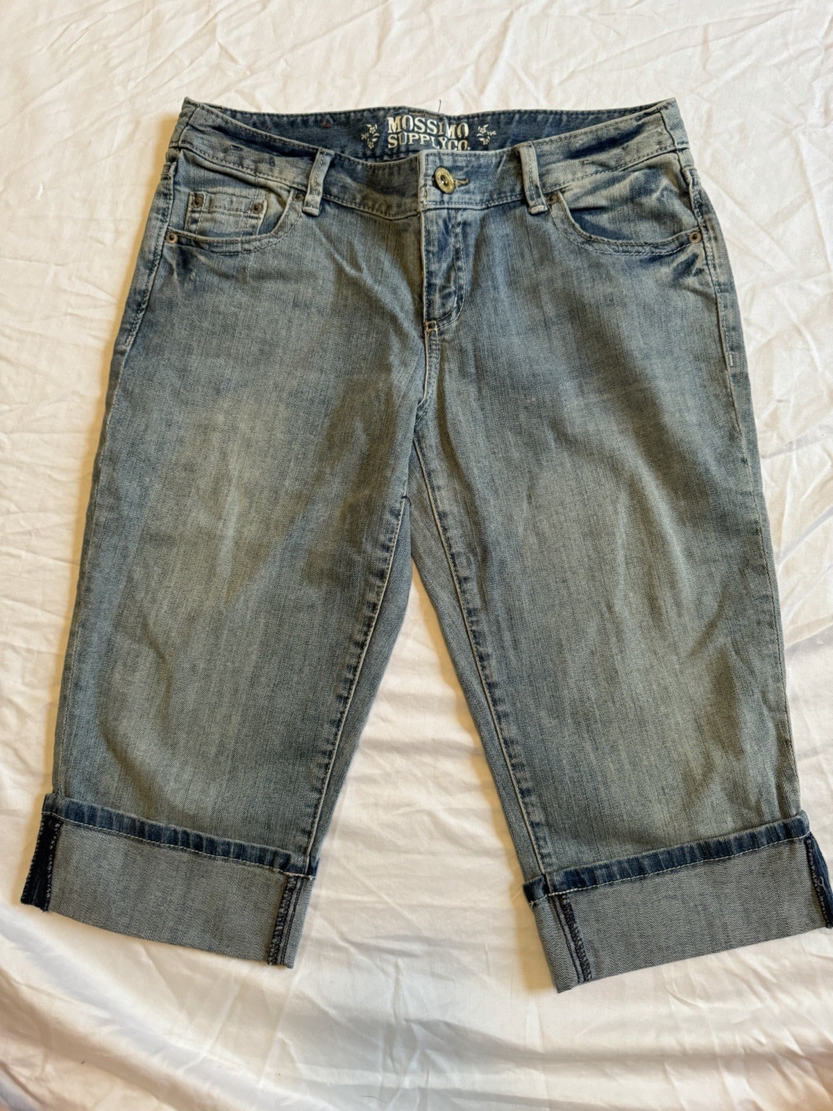 Vintage Mossimo Supply Co. Light Wash Blue Denim Capri Jeans Cuffed 5-Pocket