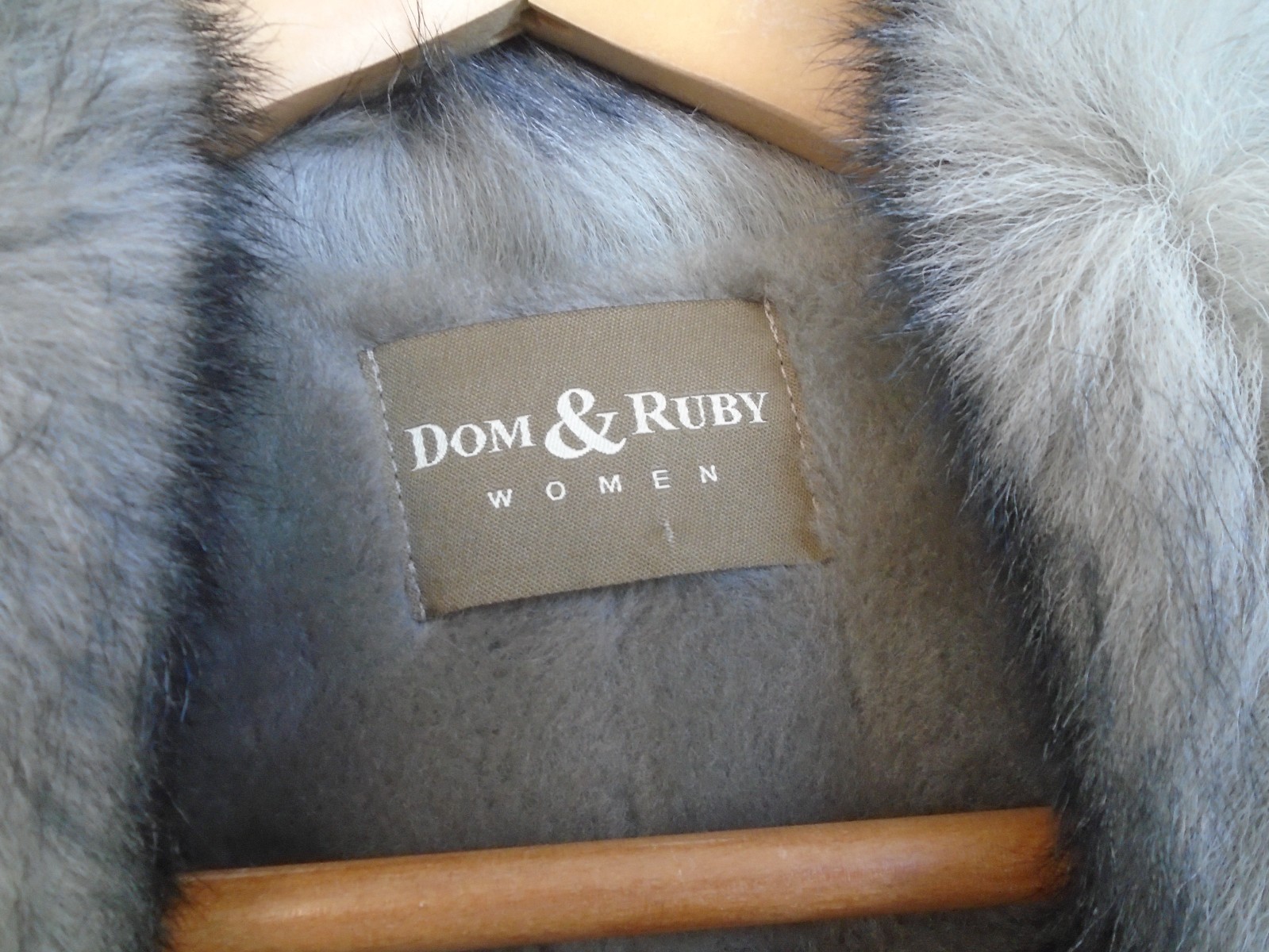 Dom & Ruby Genuine Sheepskin Suede Grey Gilet with Faux Fur Trim SIZE 10