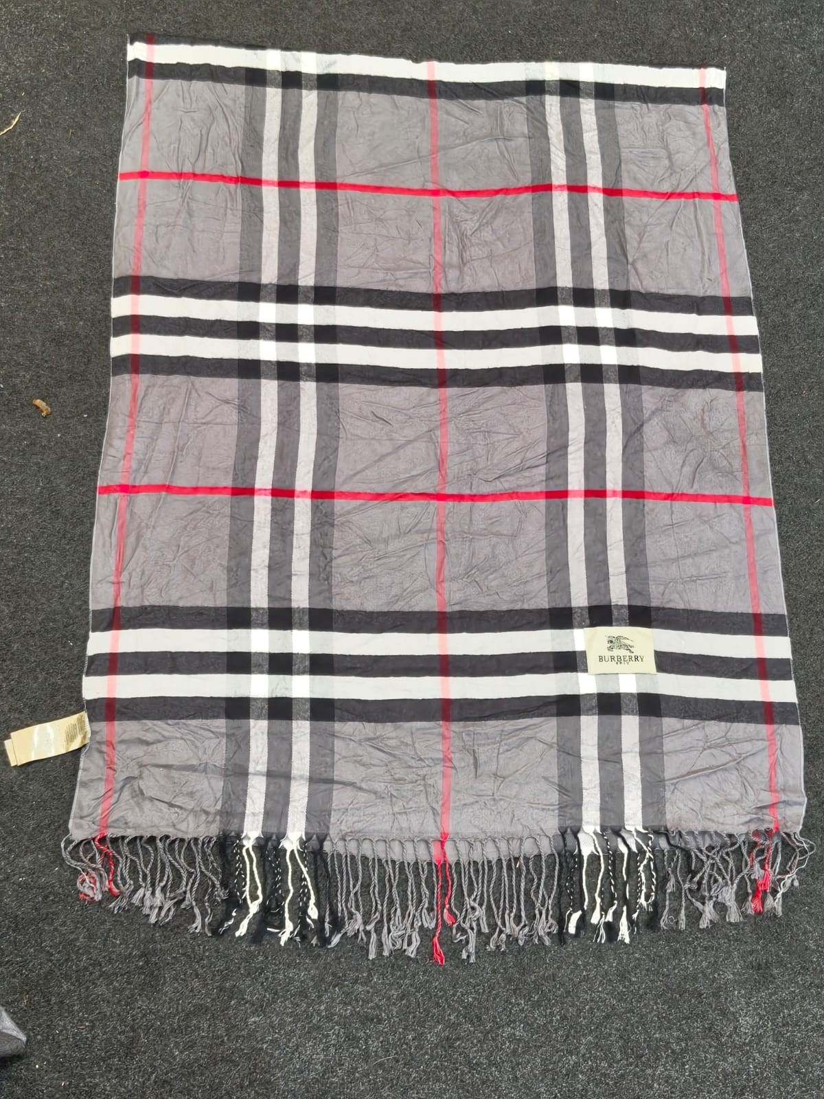 Burberry Brit Scarf Shawl Wrap 92% Cotton 8% Polyester Made in China 2%