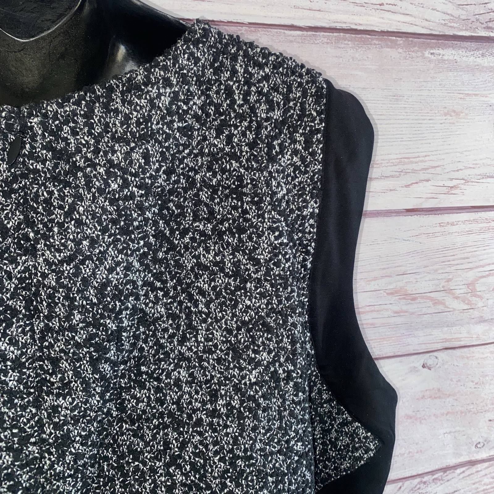 Torrid AT THE KNEE BOUCLE CONTOURED PANEL DRESS Womens Size 30 Black White