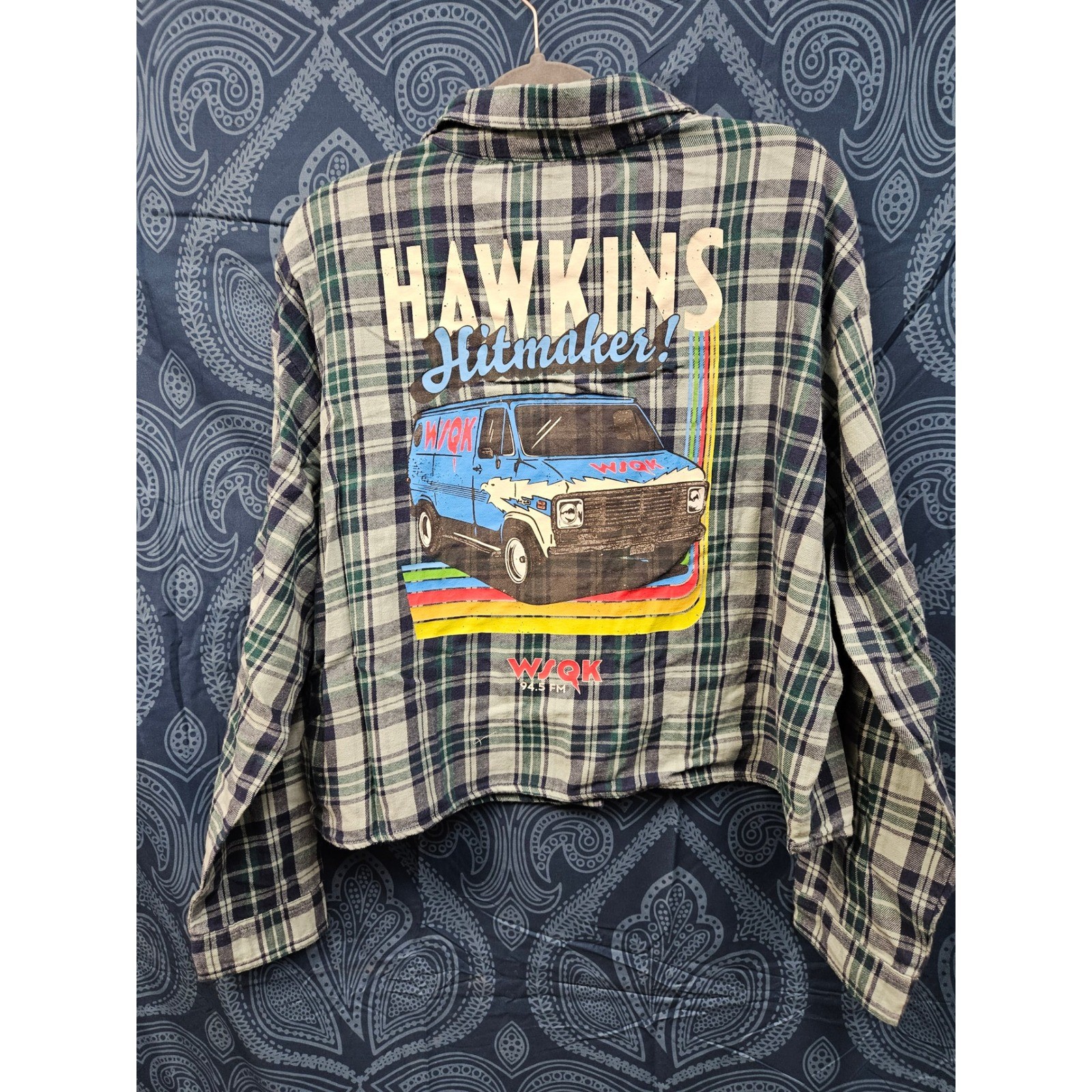 No Boundaries Stranger Things Cropped Flannel Shirt Hawkins Hitmaker Green Plaid