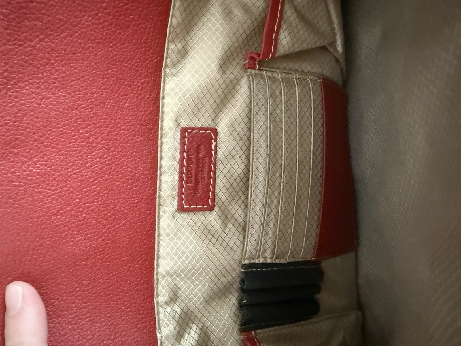 Buxton 100% genuine leather red Madison laptop bag, expandable