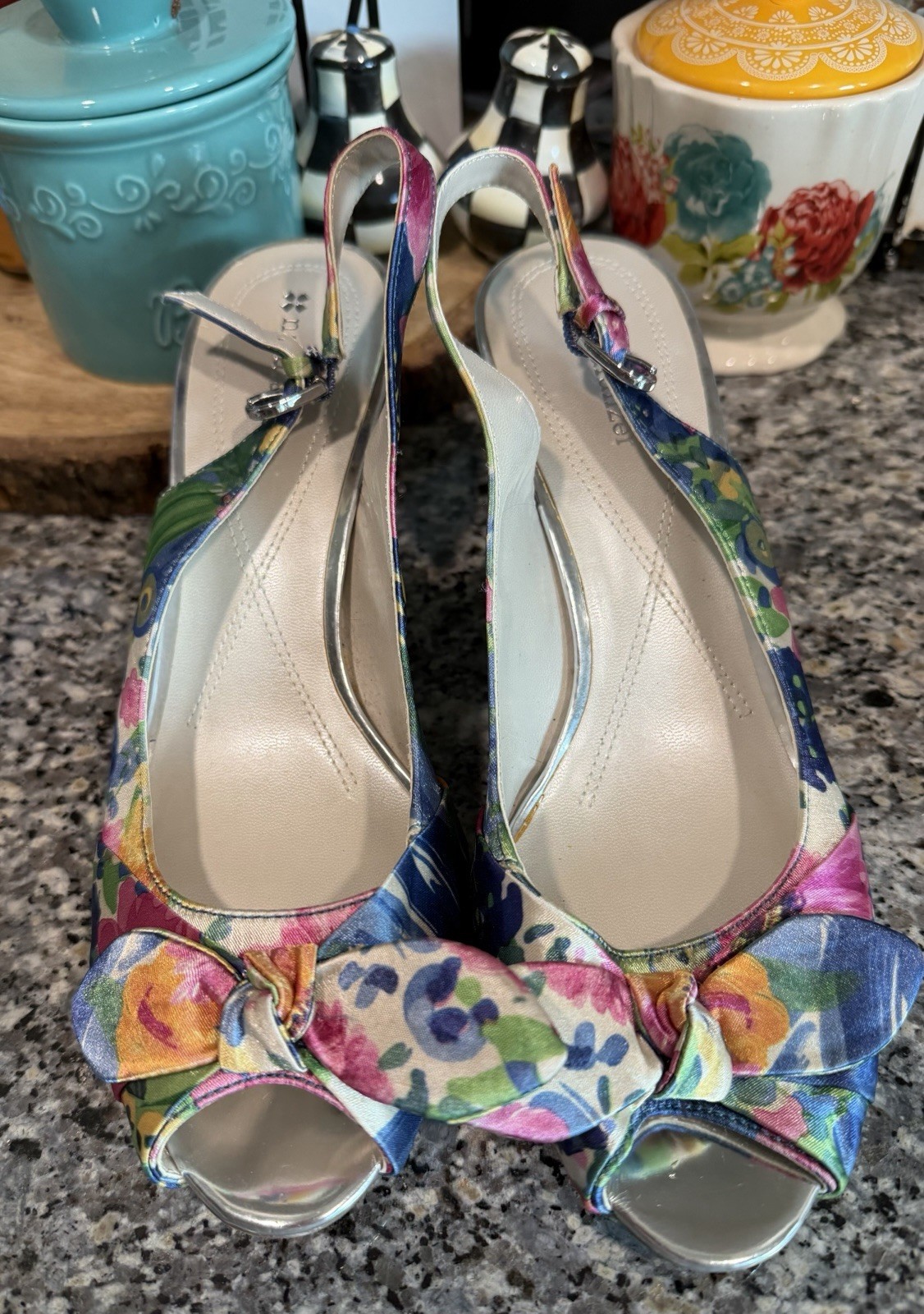 Super Cute Naturalizer Floral Peek A Boo Sling Back Size 8