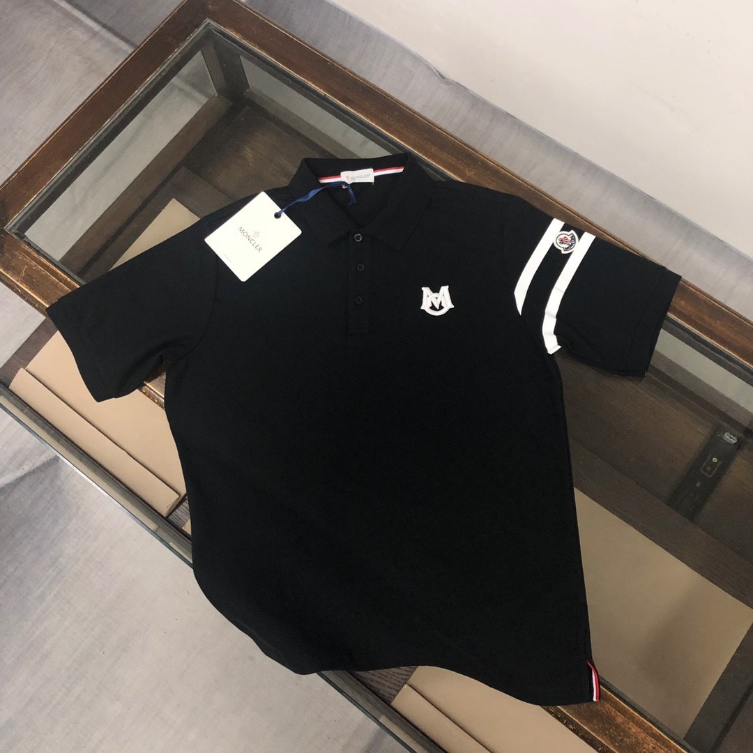 Moncler Men’s Black Crew-Neck T-Shirt L