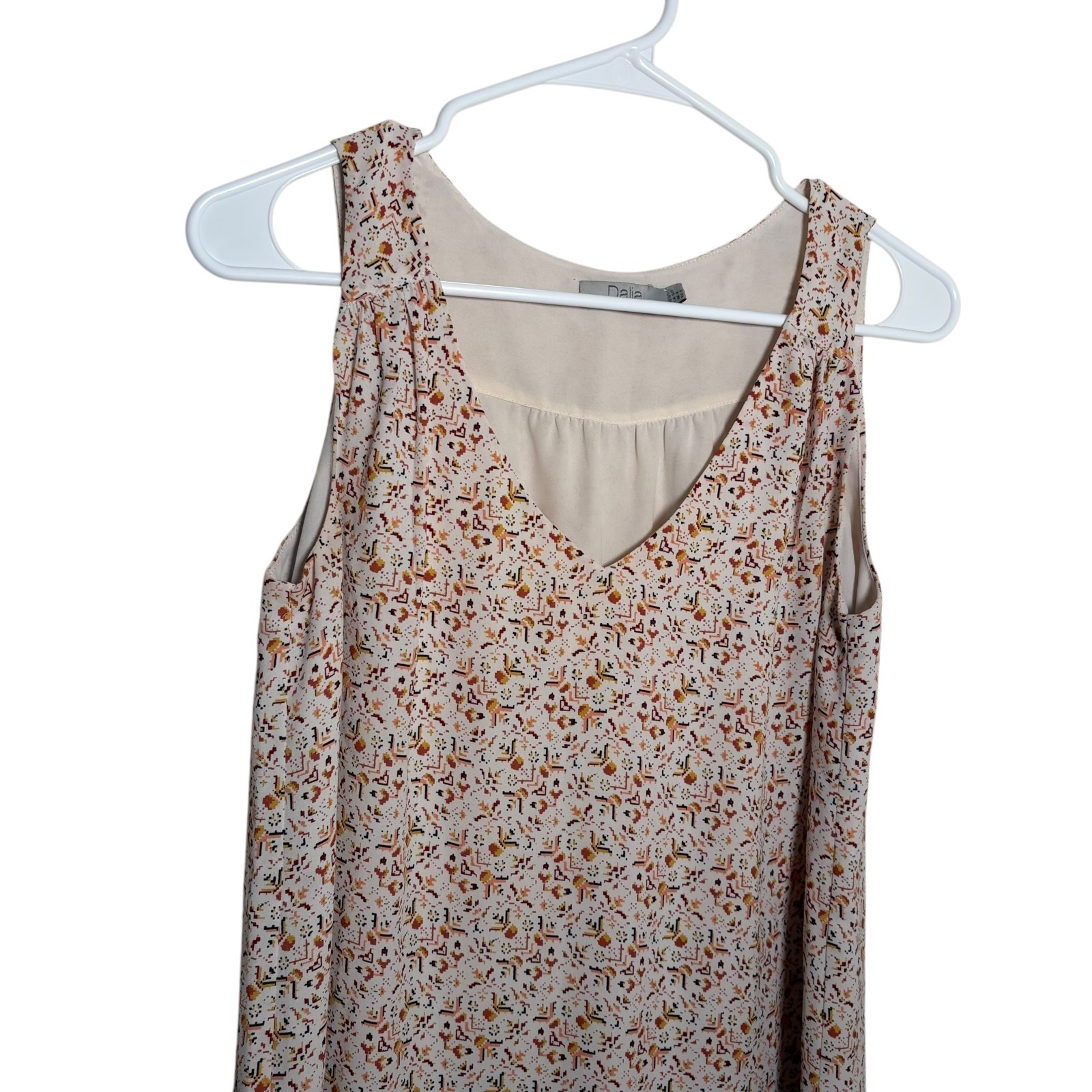 Dalia Tank Top Women’s Small Printed Lined V-Neck Sleeveless Casual Shirt