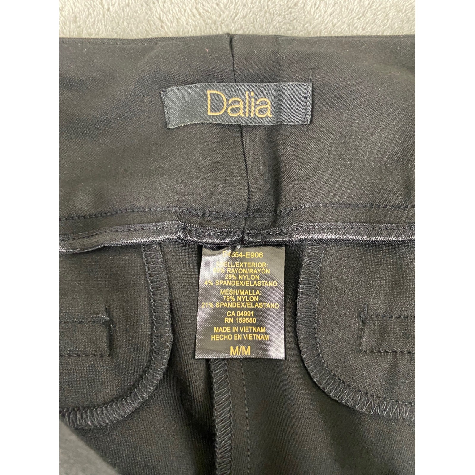 Dalia Womens Black Tummy Control Pull On Dress Pants Size M 1533395 Slim Leg