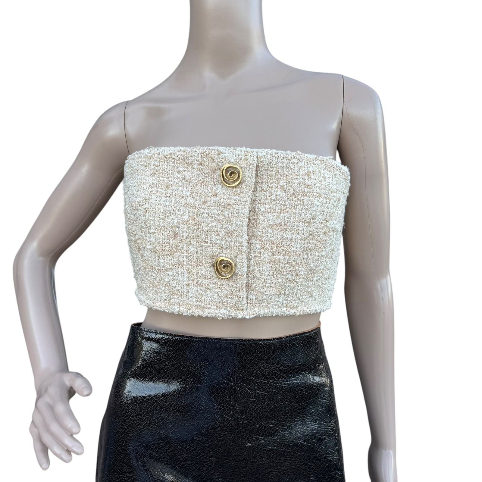 St John PF22 Boucle Knit Strapless Crop Tube Top Cream Gold Button Size L NWOT