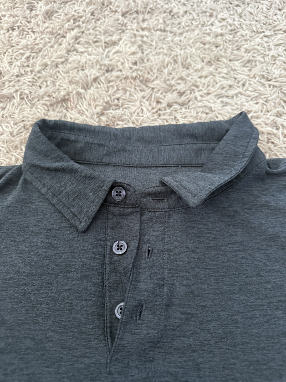 Vuori Men Strato Tech Polo Shirt Dark Gray Size Large Charcoal Heather Color