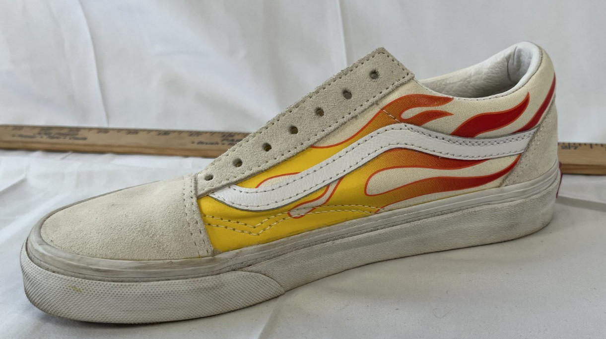 Vans Old Skool Low White Suede Orange Flame Men’s Size 4.5/Women’s 6