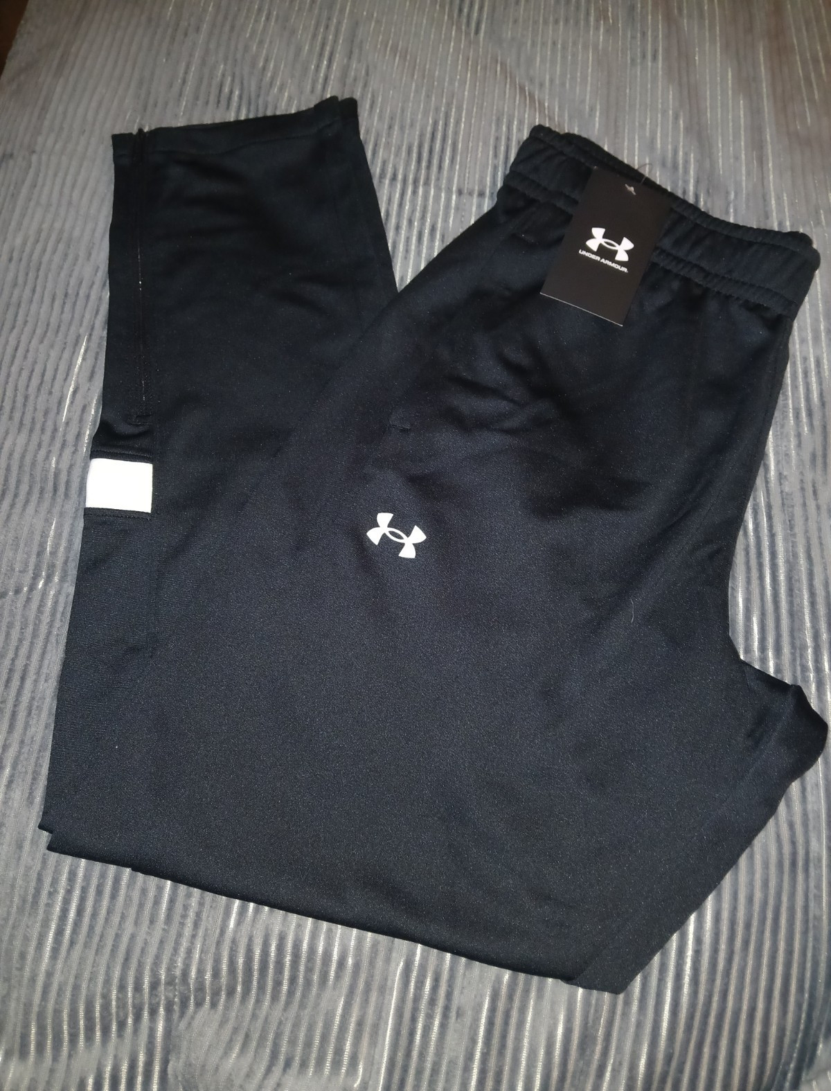 Under Armour Unisex M Black Knit Track Pants Drawstring Elastic Waist Loose