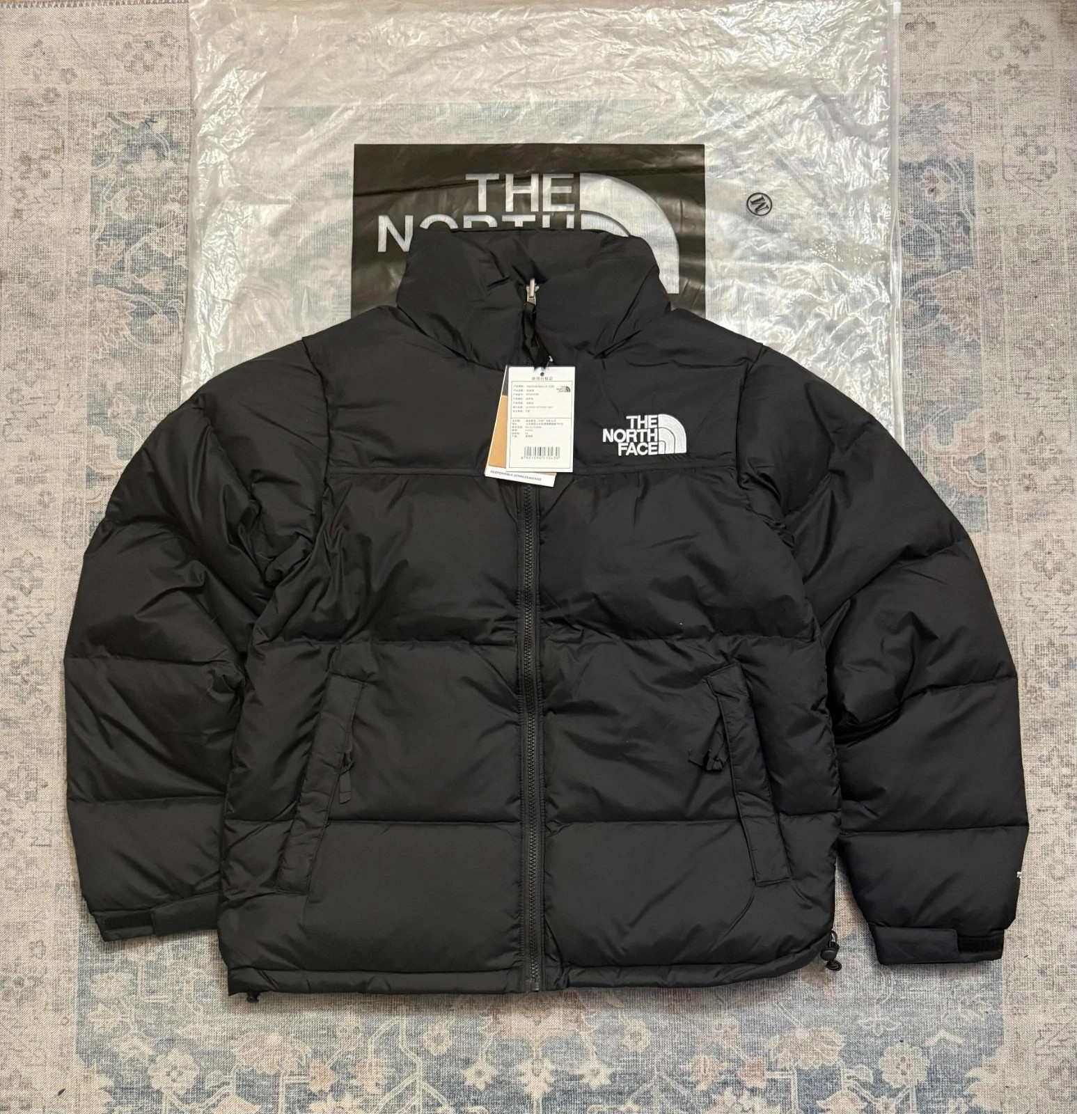 Men’s New The North Face Men’s 1996 Retro Nuptse 700 Down Puffer Jacket Black