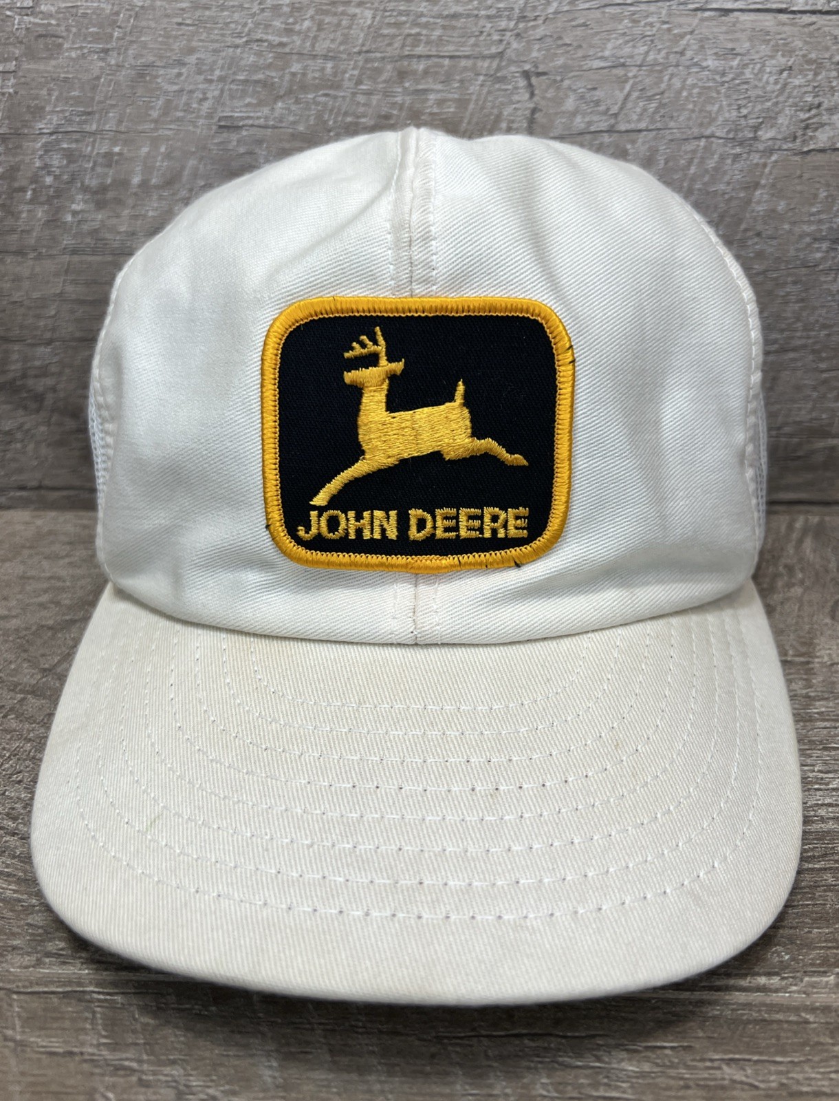 Vintage John Deere Louisville Mfg Co White One Size Adult Snapback Trucker Hat