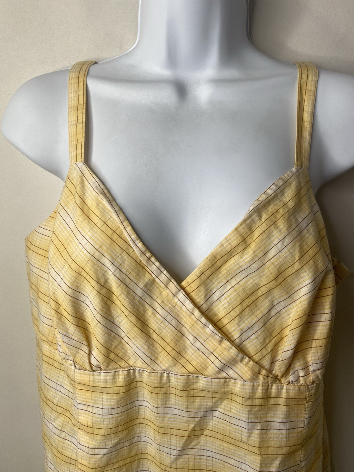 Ann Taylor LOFT Plaid Eyelet Tank Top Size 10 Butter Yellow Spring Festival Y2K