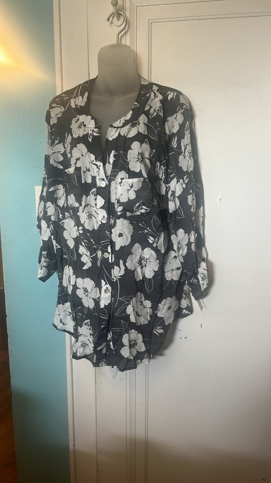 Ruby Rd Floral White And Dark Gray Woman’s Top 1X