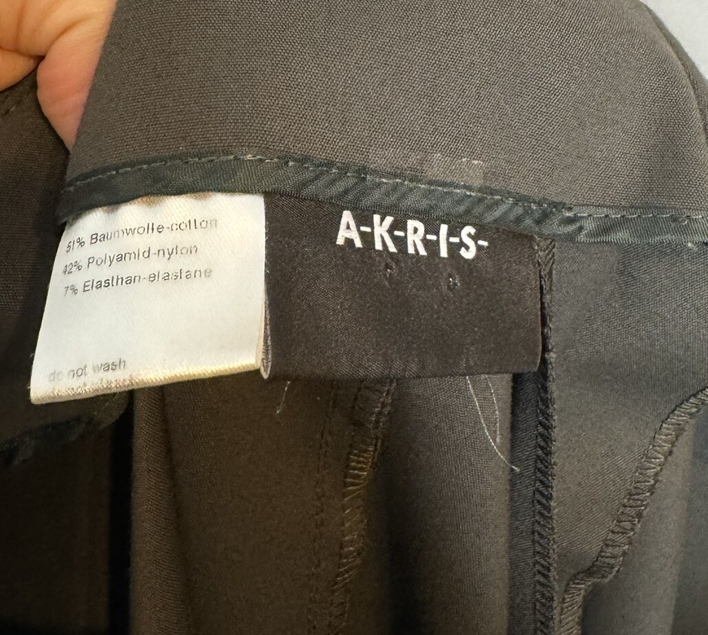 Akris Pants Size 10 Grey Womens Gray Side Zip Pleated Trouser Tapered Stretch