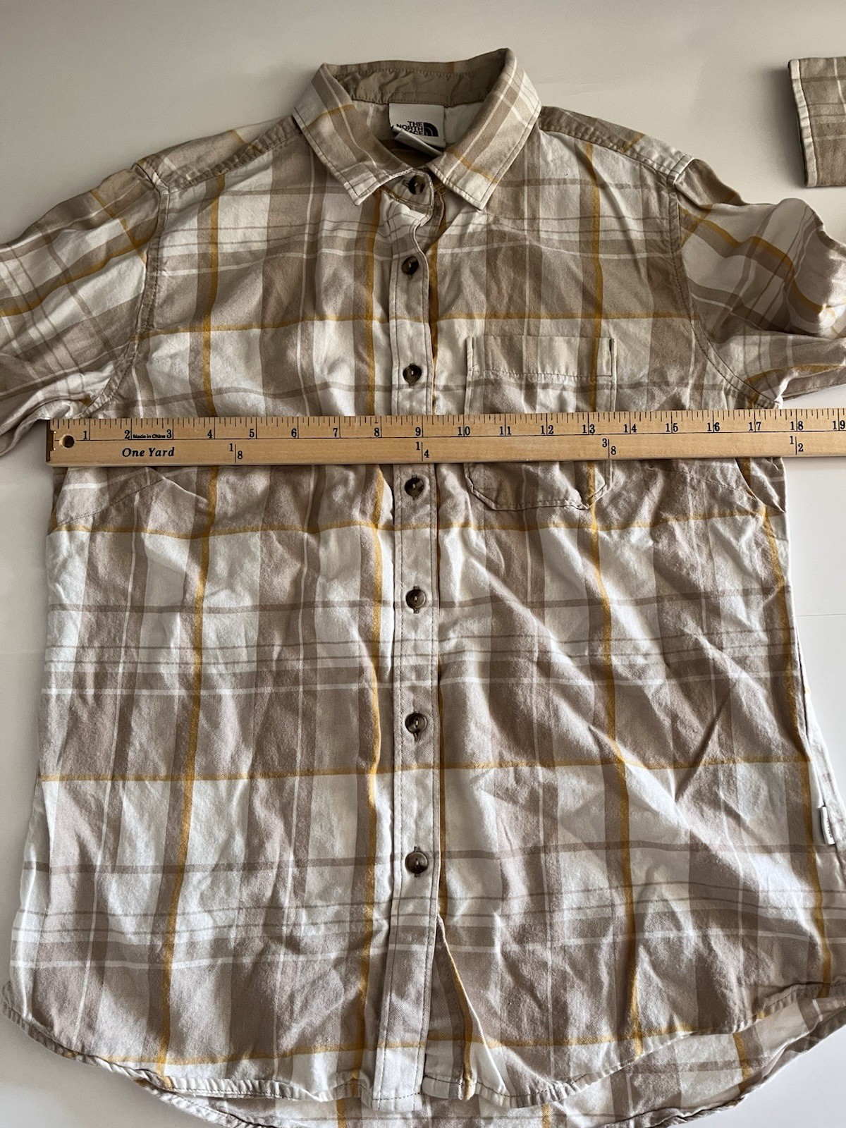The North Face Women’s M Beige Plaid Flannel Button Up Long Sleeve