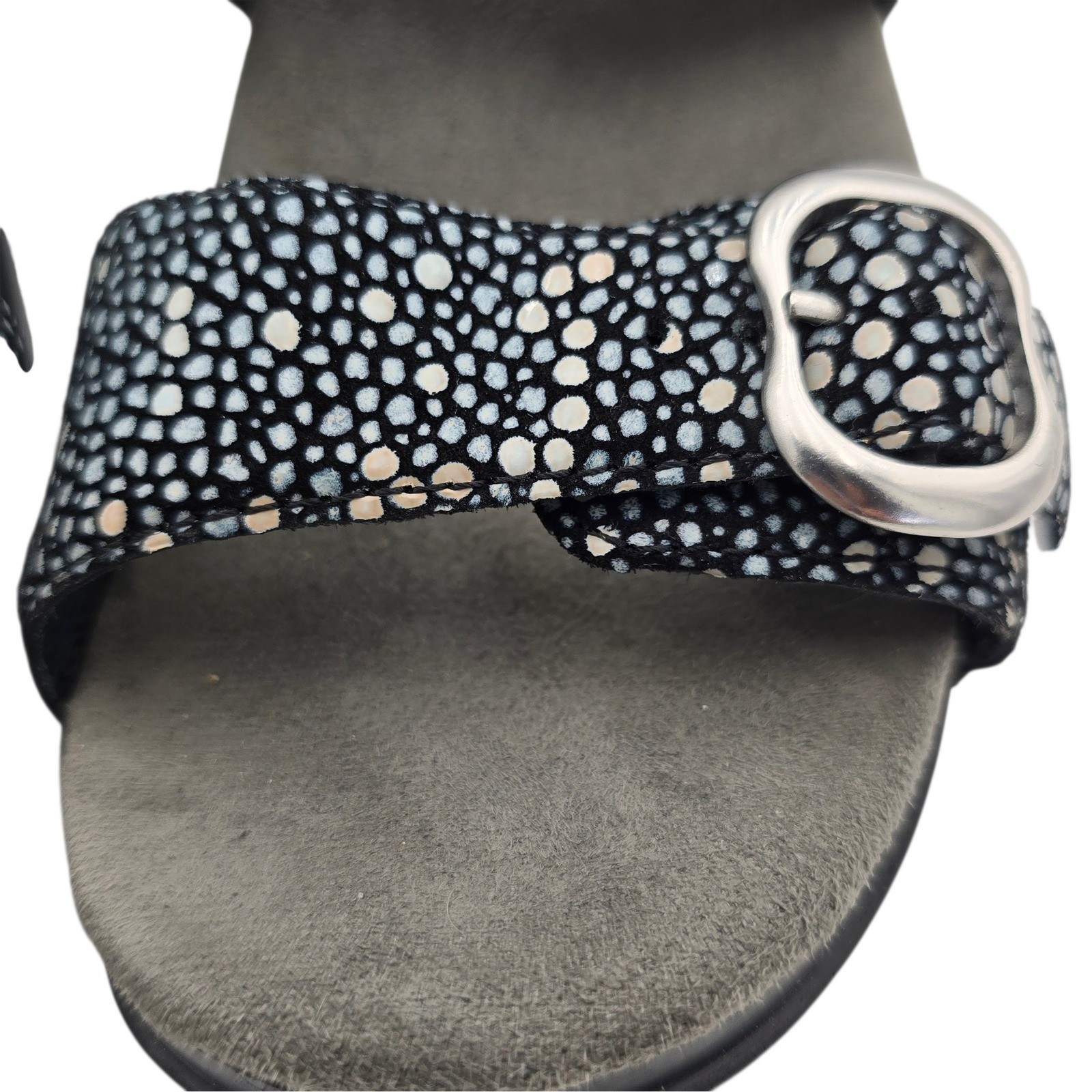 Dansko Reece Buckle Sandals Black Pebble Print Leather Comfort Size 38/7.5 Women