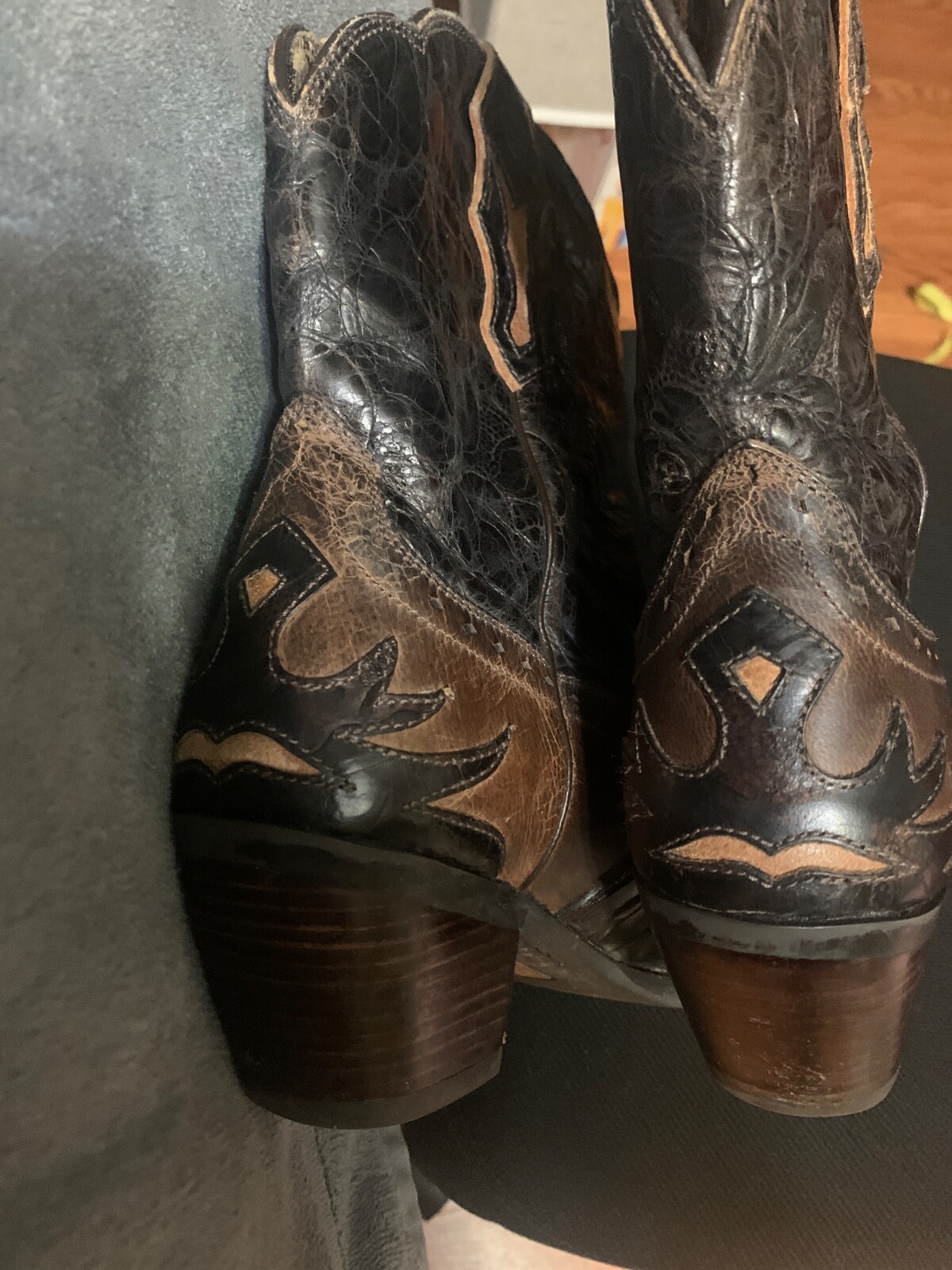 ariat boots womens