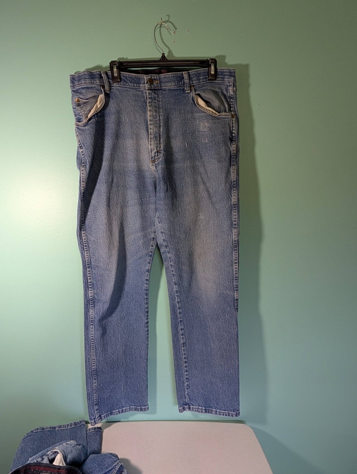Wrangler Jeans Men Size 38 X 32 Lot of 3 Pairs Regular Fit 99% Cotton 1% Spandex