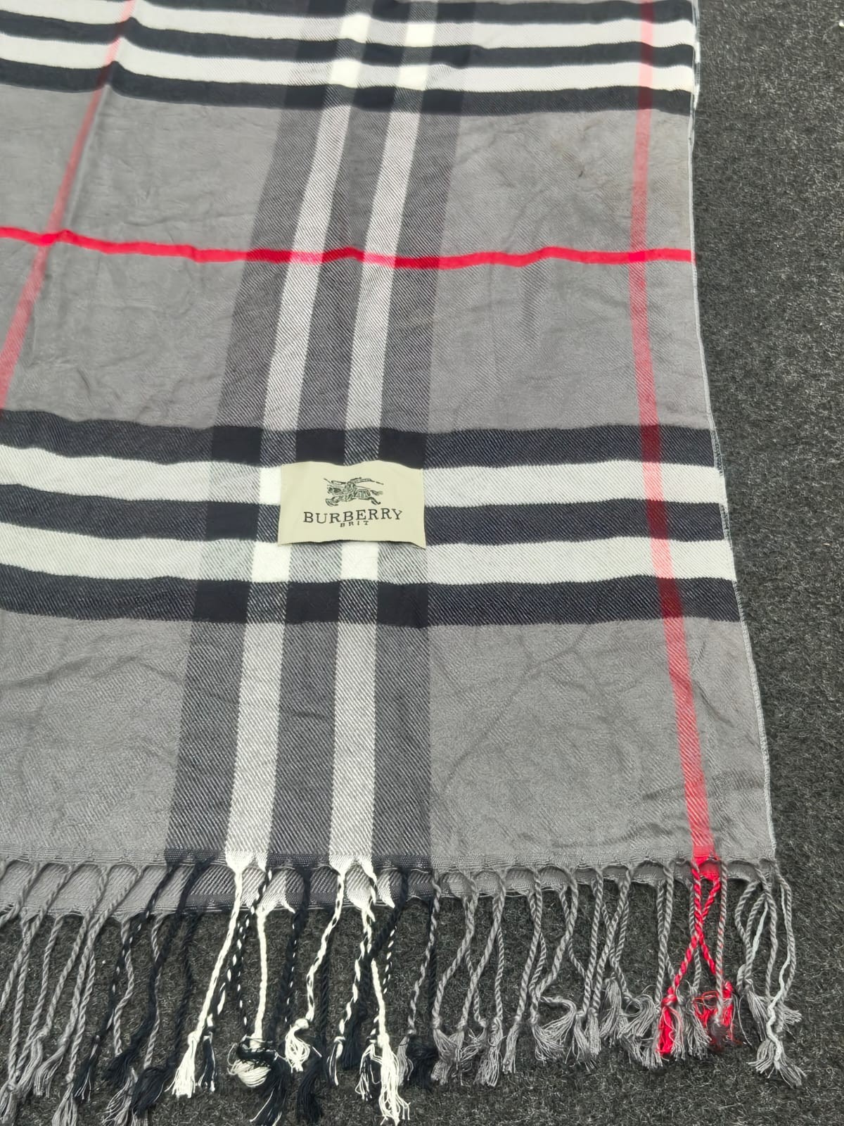 Burberry Brit Scarf Shawl Wrap 92% Cotton 8% Polyester Made in China 2%