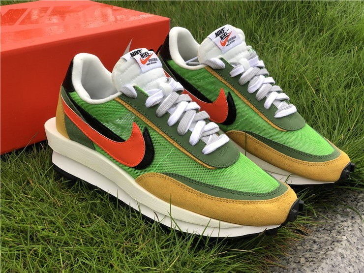 Nike LD Waffle x sacai Green Gusto Men’s Shoes