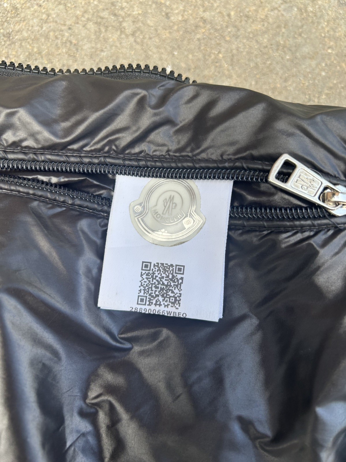 Moncler Black Insulated Zip Up Puffer Jacket with Logo & Zipper Accents