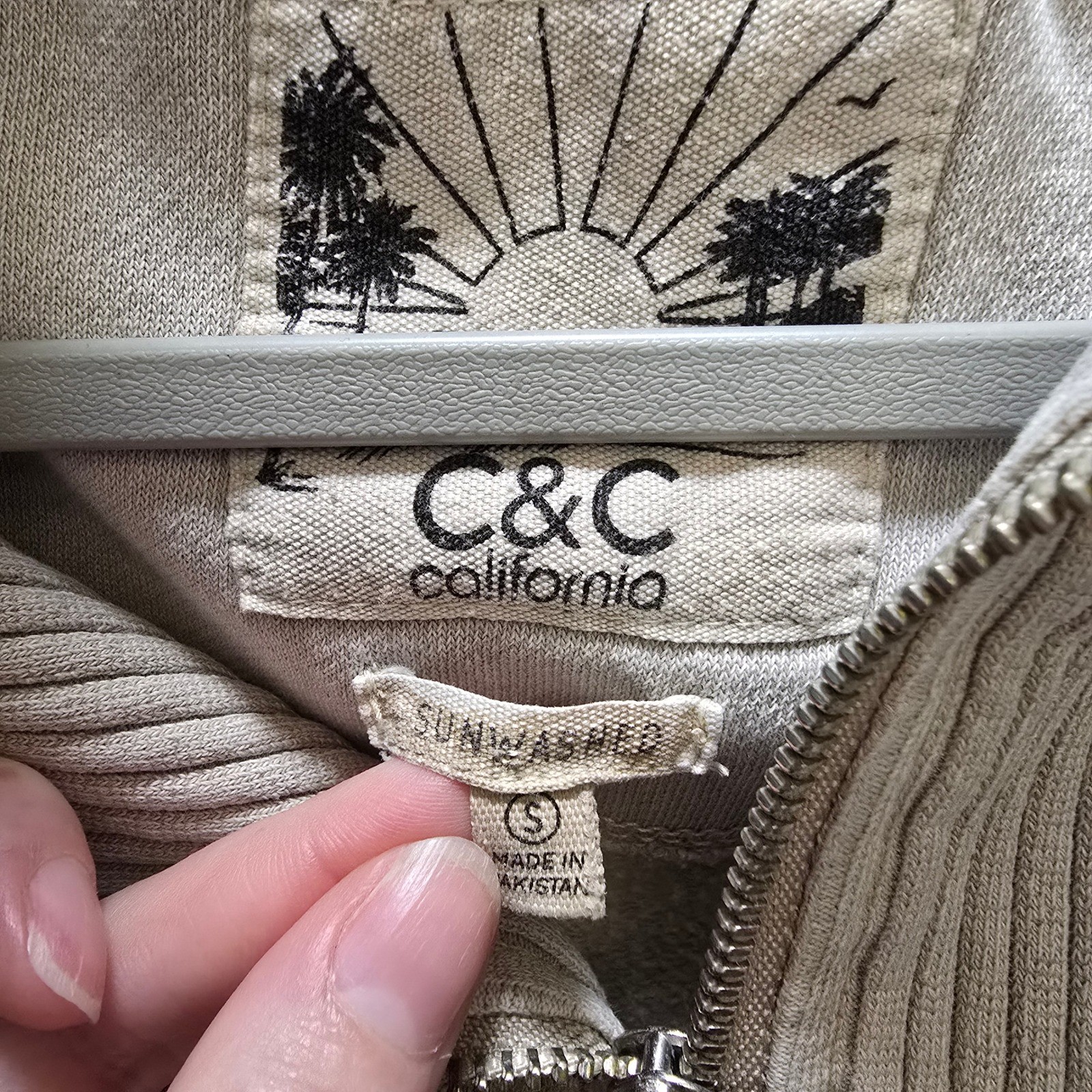 C&C California Sunwashed Quarter Zip Pullover Sweatshirt Beige Tan Womens Small