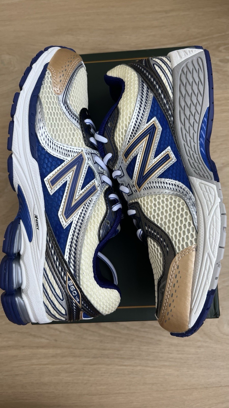 New Balance Aimé Leon Dore 860v2 Running Sneakers Blue/White ML860AM2
