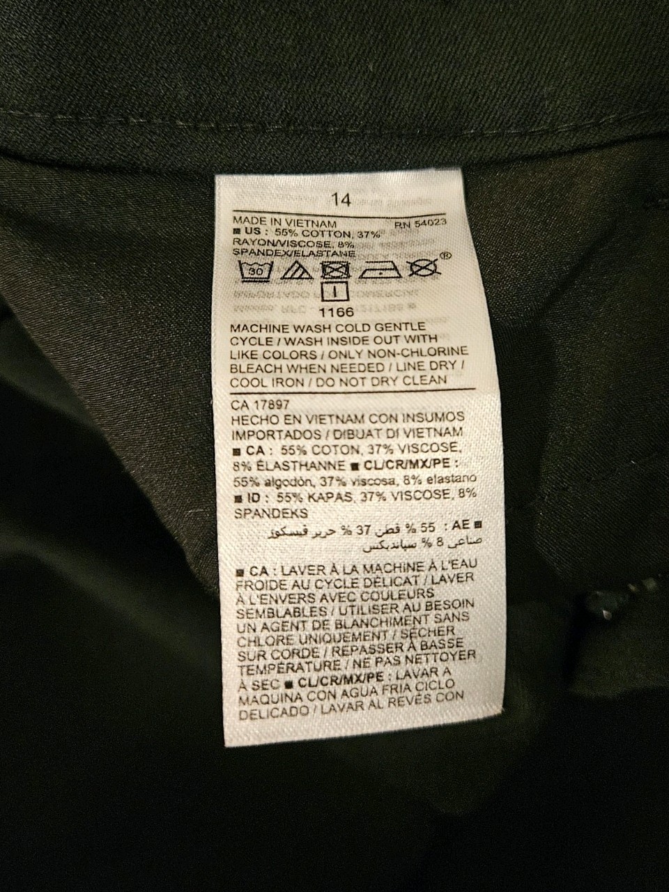 Old Navy Pixie Pants Women’s Size 14 Black Slim Fit Stretch Ankle Career