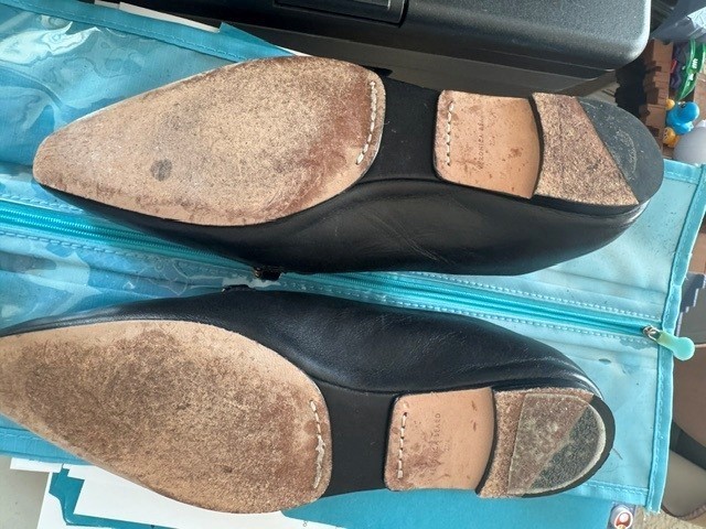 VERONICA BEARD Black Loafer