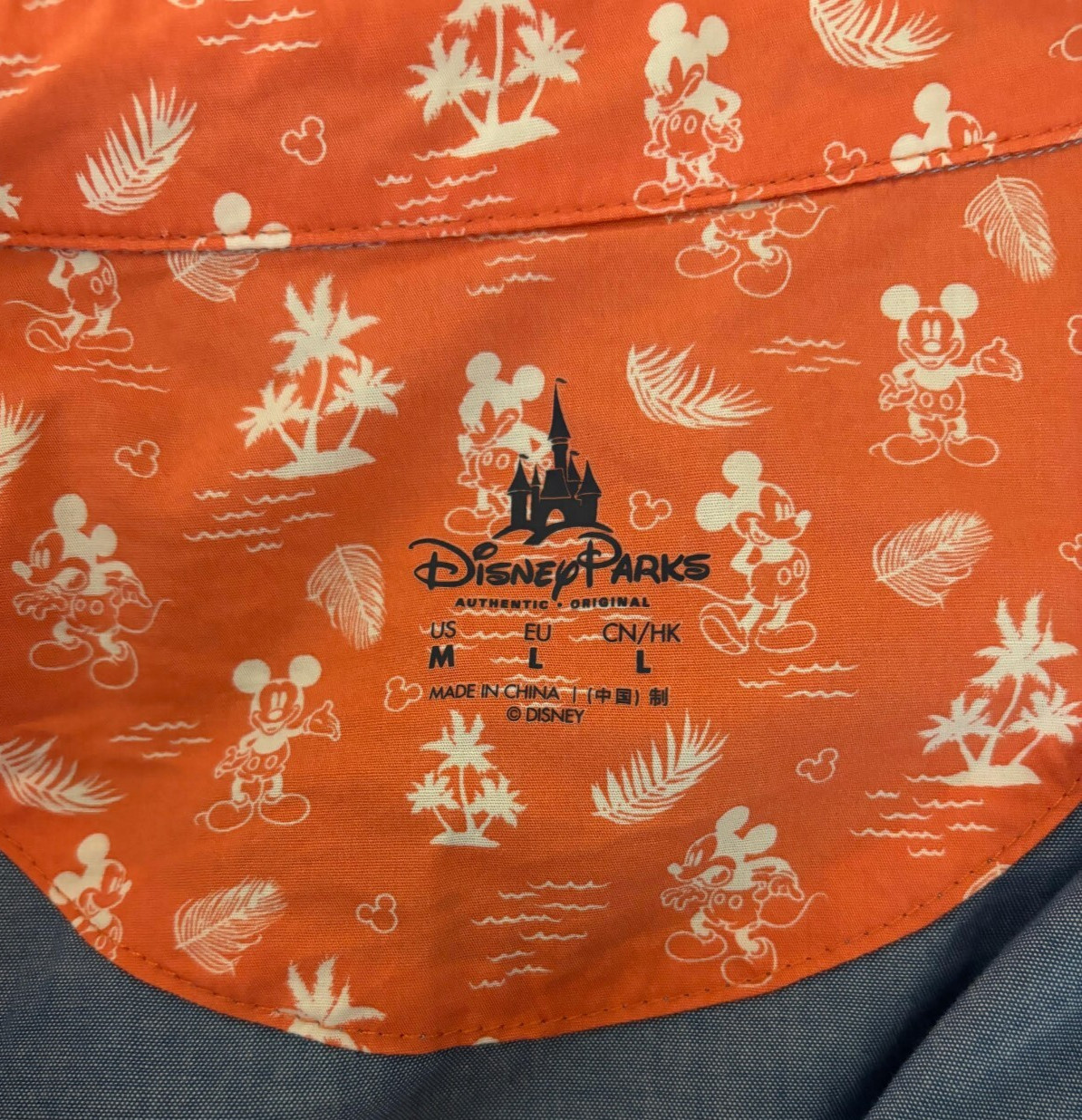 Disney Parks Button Shirt Men’s Medium Mickey Embroidered Chambray Short Sleeve
