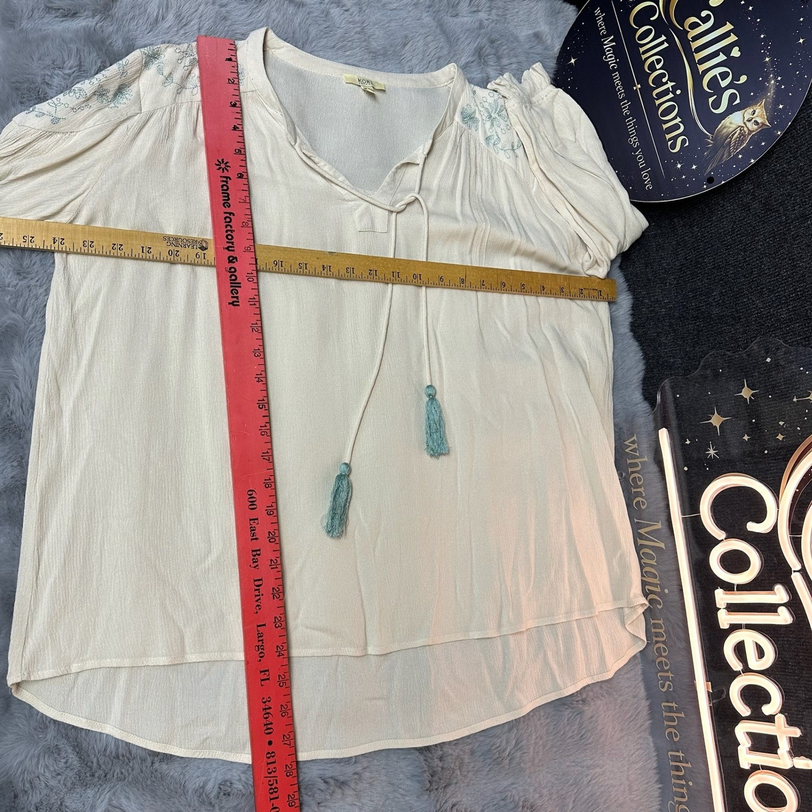 Kori America Boho Top Womens Small Cream Blue Floral Embroidered Tassel Blouse
