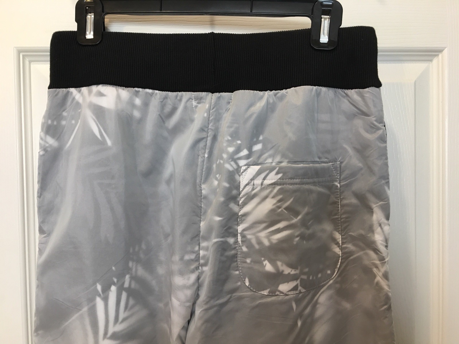 $98 NEW RIVALDI BLACK Water Resistant Windbreaker Active Pants Sz M NWT