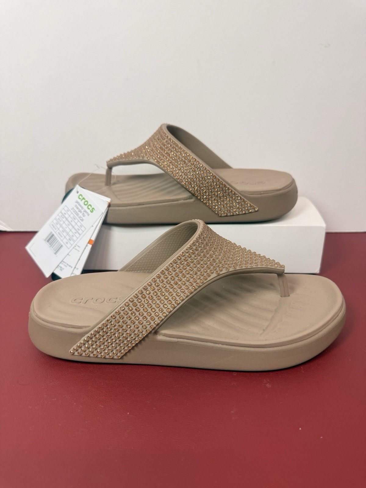 Crocs Women’s Getaway Triangle Flip Flops, Latte Gems, US 6