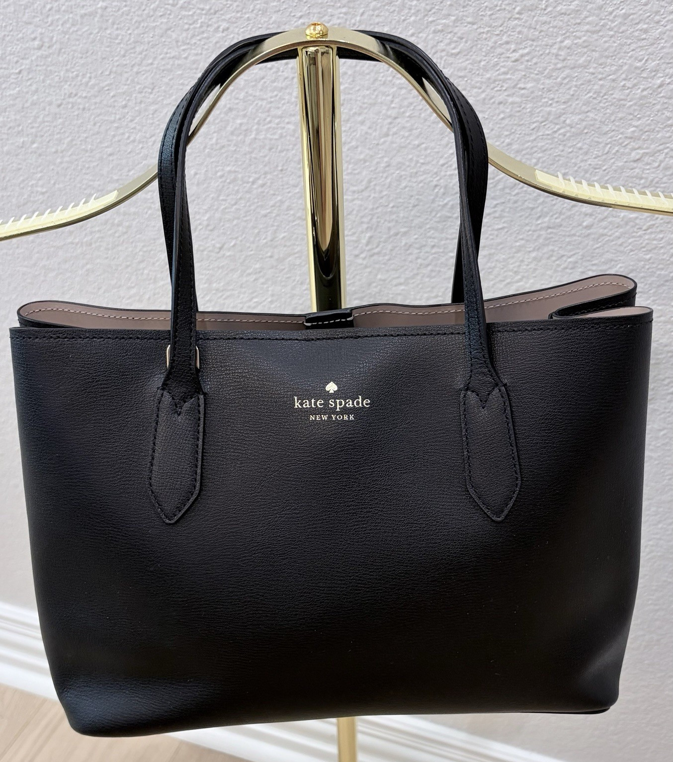 kate spade new york Black Tote Zip Magnetic Snap Detachable Strap Silver Logo