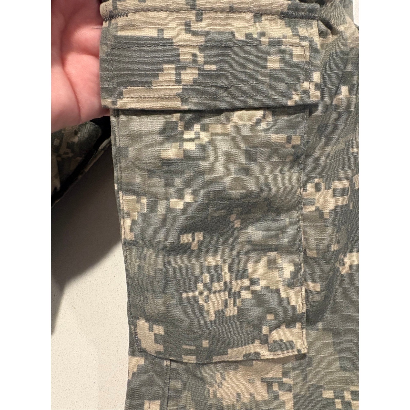 US Army ACU Digital Camo Cargo Pants Sz L Long UCP Tactical Trousers 35-39 Waist